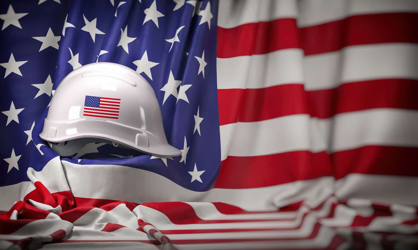 Maintaining Supply Chain Resilience in Plastic Manufacturing: The Benefits of U.S. Plastic Molding Components
